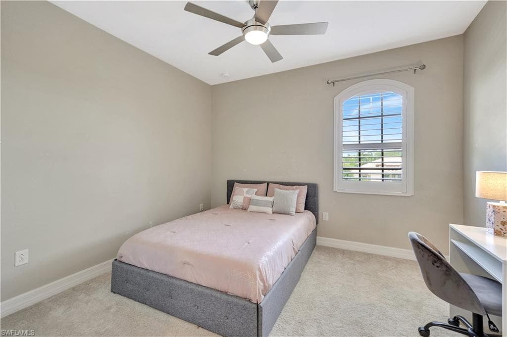 2102 Antigua Ln, Naples, FL 34120-23
