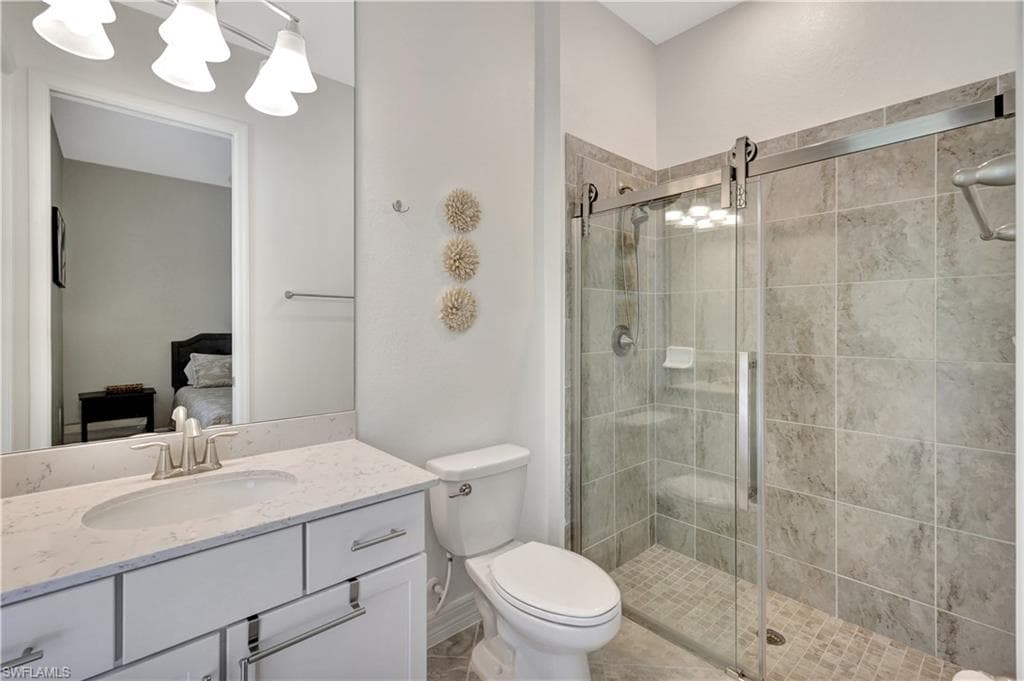 2102 Antigua Ln, Naples, FL 34120-30