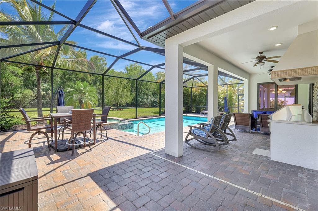 2102 Antigua Ln, Naples, FL 34120-37