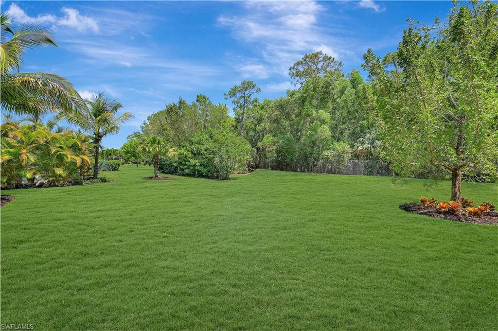 2102 Antigua Ln, Naples, FL 34120-41