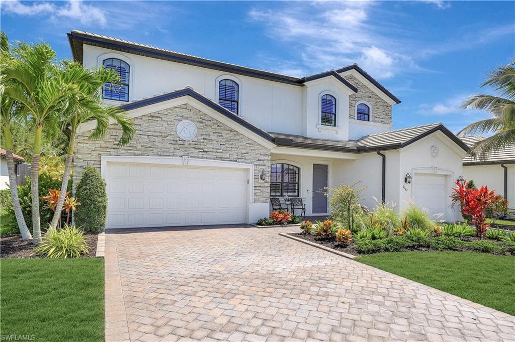 2102 Antigua Ln, Naples, FL 34120-42