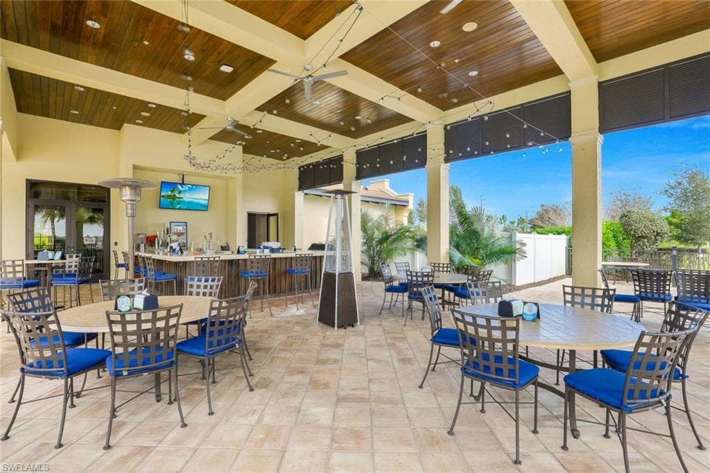 2102 Antigua Ln, Naples, FL 34120-49