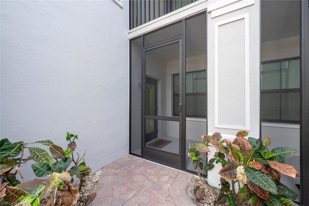 2408 Ravenna Blvd 101, Naples, FL 34109-12