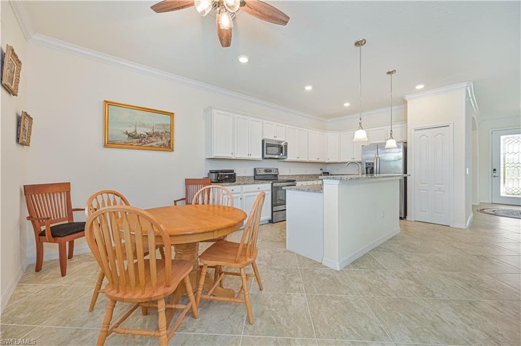 11937 Silver Cobblestone Way, Fort Myers, FL 33913-12