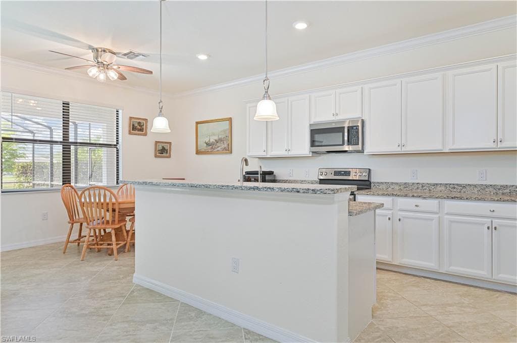 11937 Silver Cobblestone Way, Fort Myers, FL 33913-15