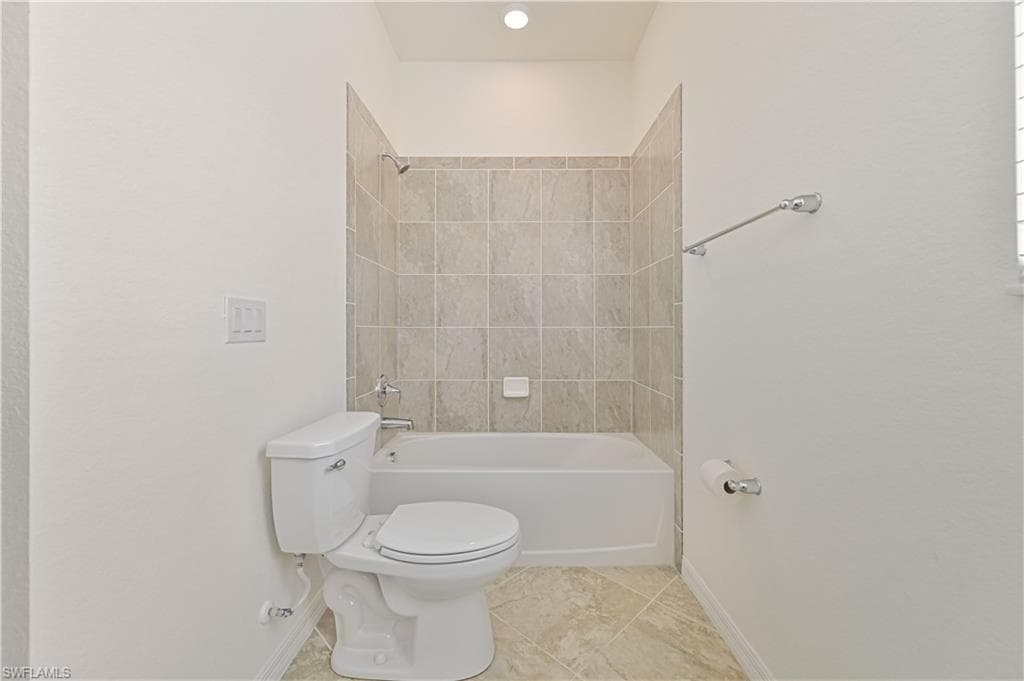 11937 Silver Cobblestone Way, Fort Myers, FL 33913-18
