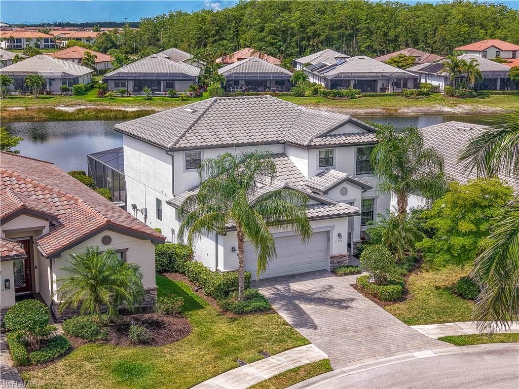 11937 Silver Cobblestone Way, Fort Myers, FL 33913-2