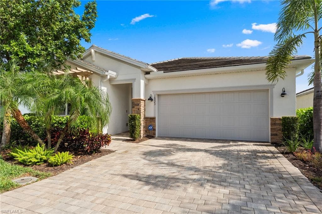 16523 Crescent Beach Way, Bonita Springs, FL 34135-6