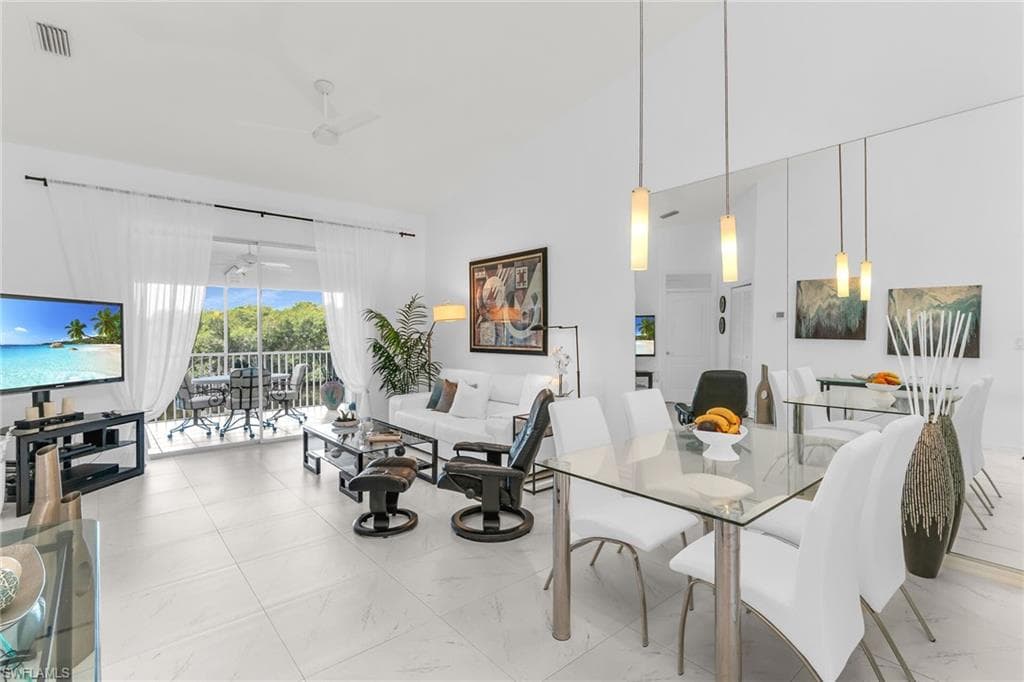 154 Newport Dr 1307, Naples, FL 34114-10