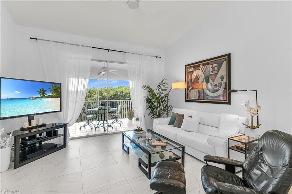 154 Newport Dr 1307, Naples, FL 34114-11