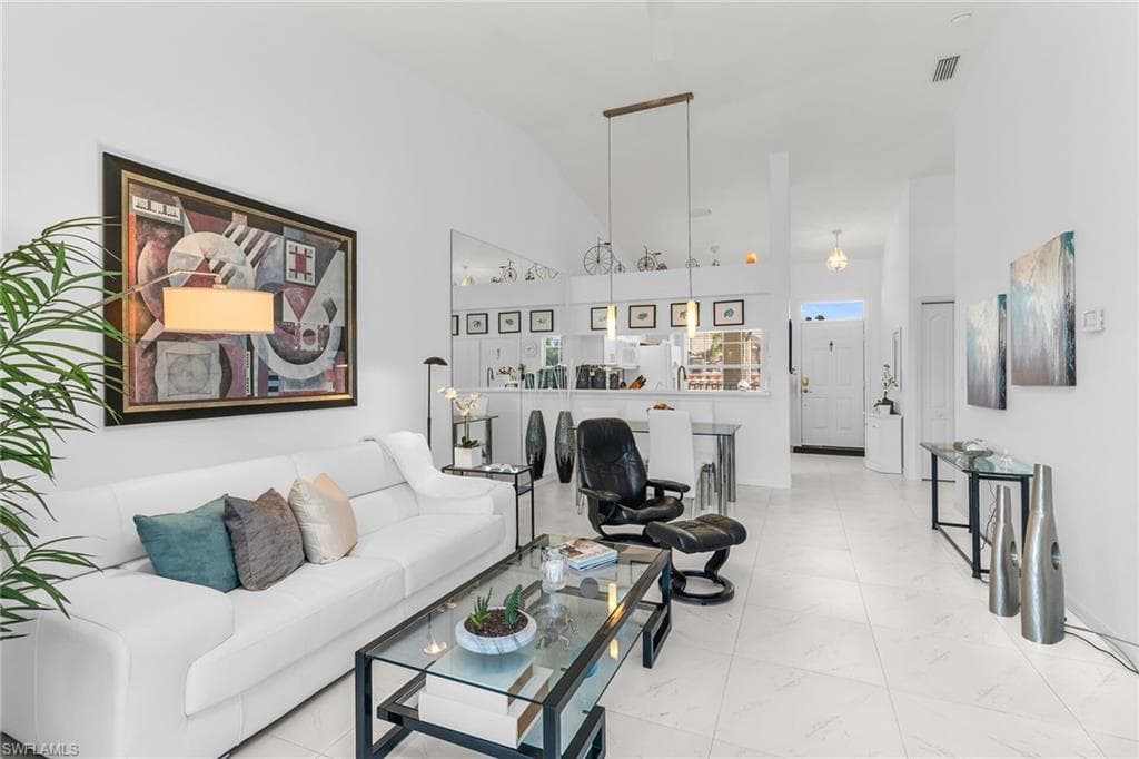 154 Newport Dr 1307, Naples, FL 34114-13