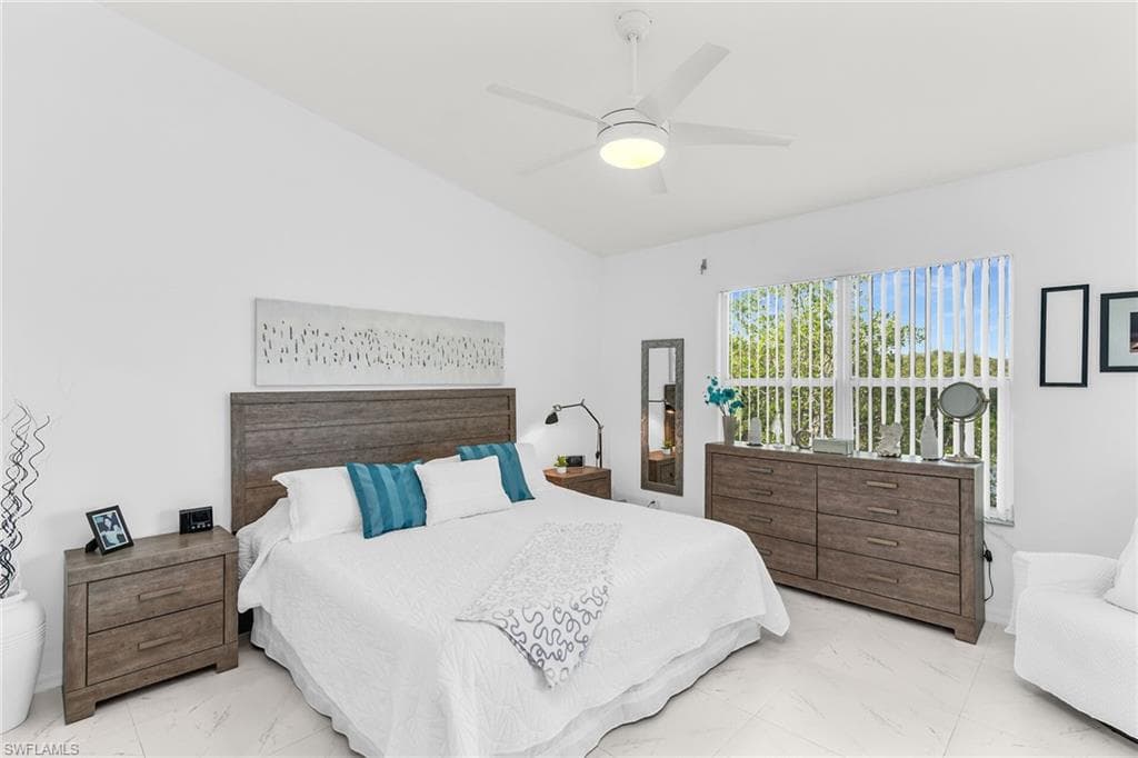154 Newport Dr 1307, Naples, FL 34114-14