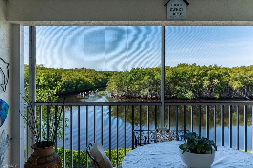 154 Newport Dr 1307, Naples, FL 34114-21