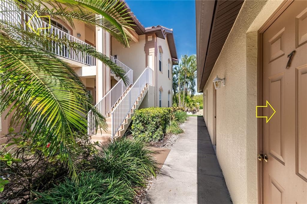 154 Newport Dr 1307, Naples, FL 34114-4