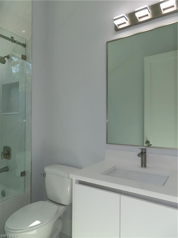 3813 16th Ave NE, Naples, FL 34120-31