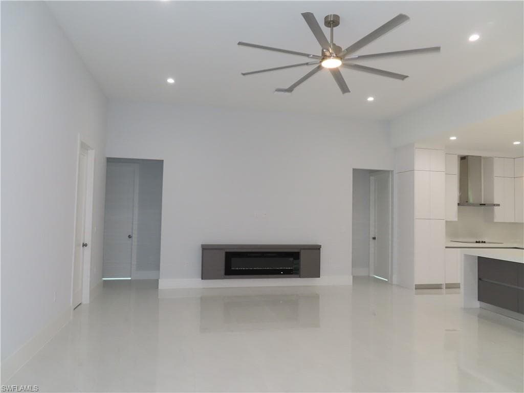 3813 16th Ave NE, Naples, FL 34120-8
