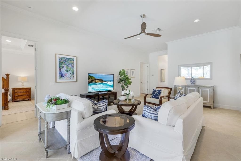 9578 Coquina Cir, Naples, FL 34120-10