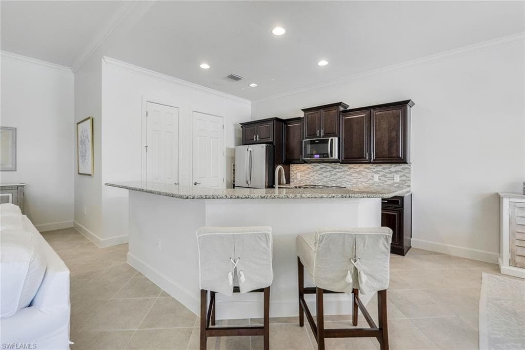 9578 Coquina Cir, Naples, FL 34120-17