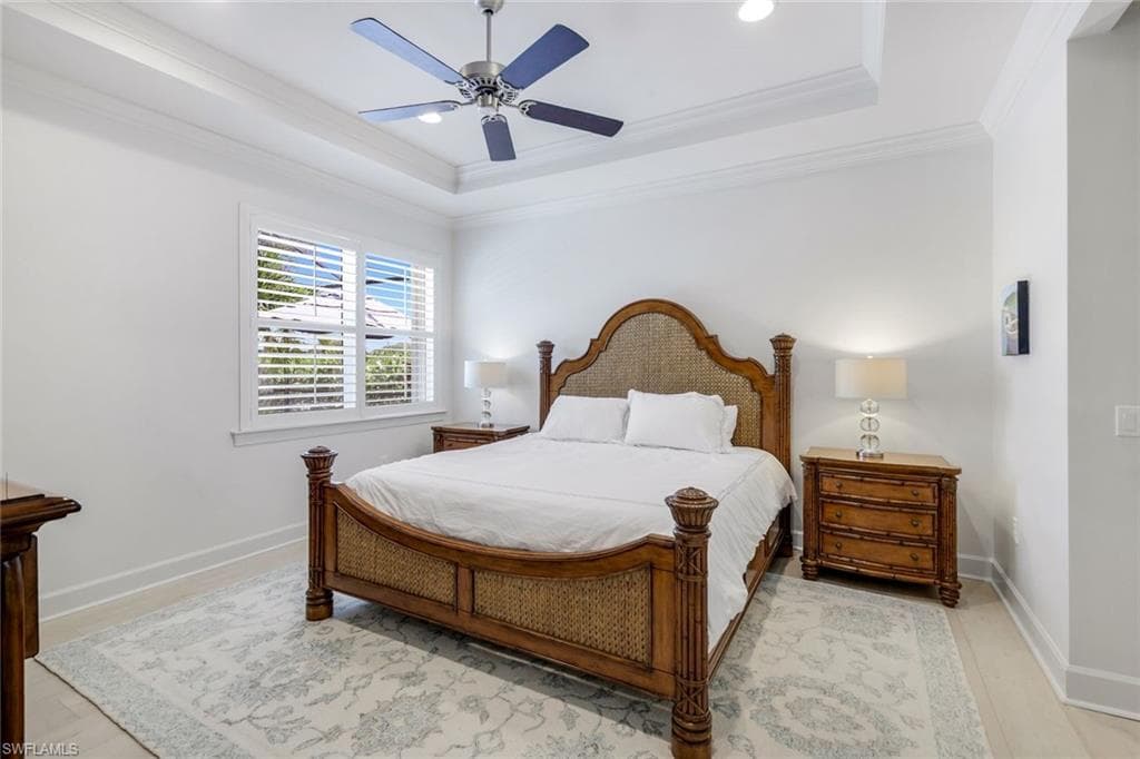 9578 Coquina Cir, Naples, FL 34120-18
