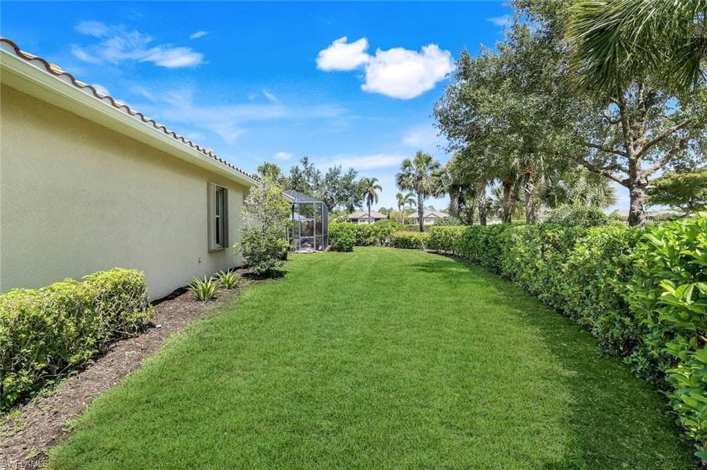 9578 Coquina Cir, Naples, FL 34120-33