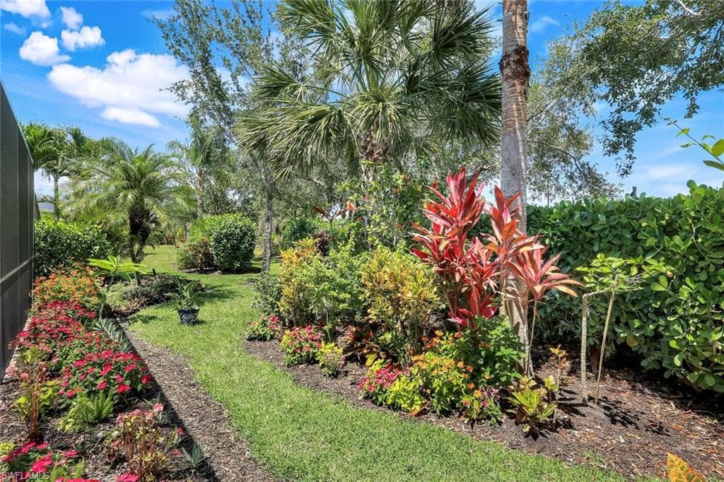 9578 Coquina Cir, Naples, FL 34120-38