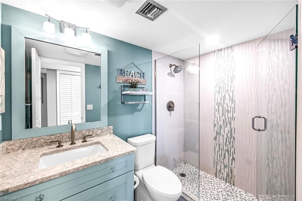 333 Harbour Dr 201, Naples, FL 34103-18