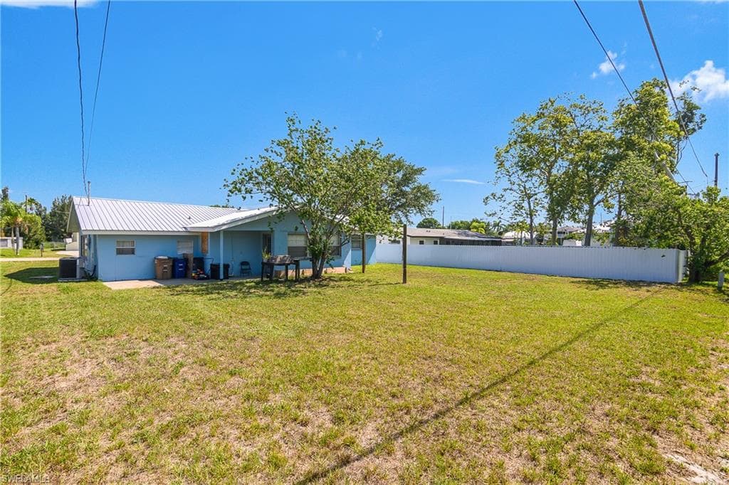 13031 9th St, Fort Myers, FL 33905-21
