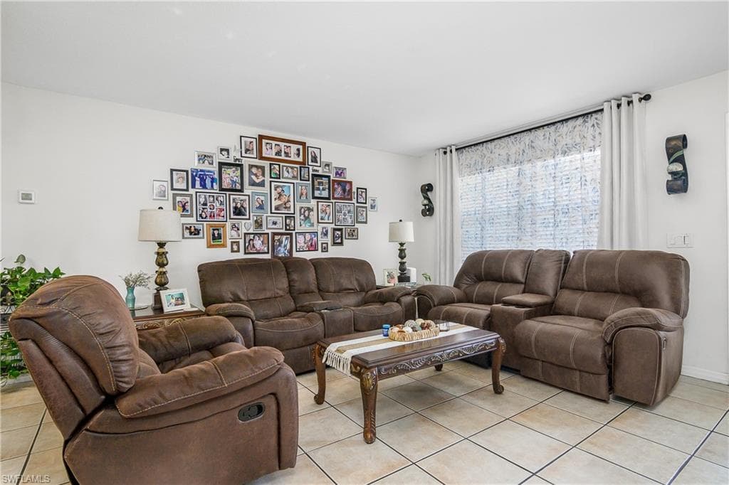 13031 9th St, Fort Myers, FL 33905-3