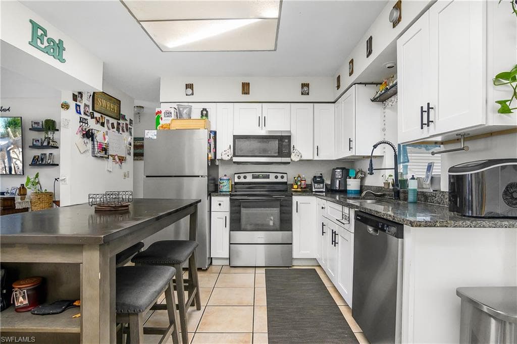 13031 9th St, Fort Myers, FL 33905-7
