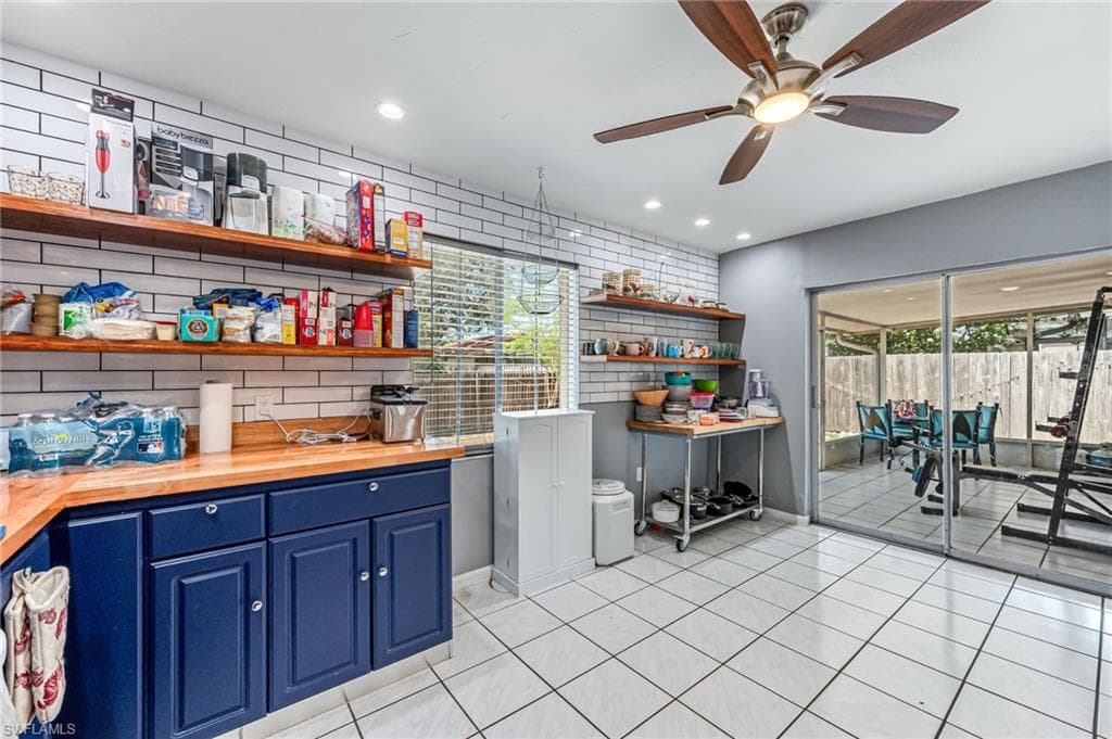 626 103rd Ave N, Naples, FL 34108-18