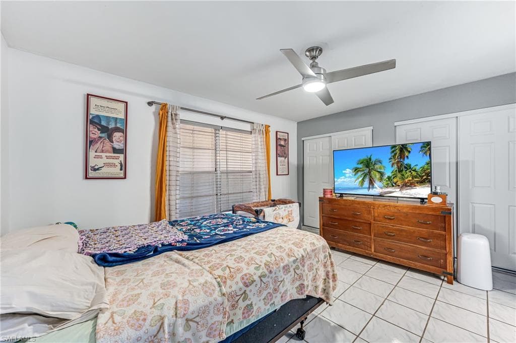 626 103rd Ave N, Naples, FL 34108-19
