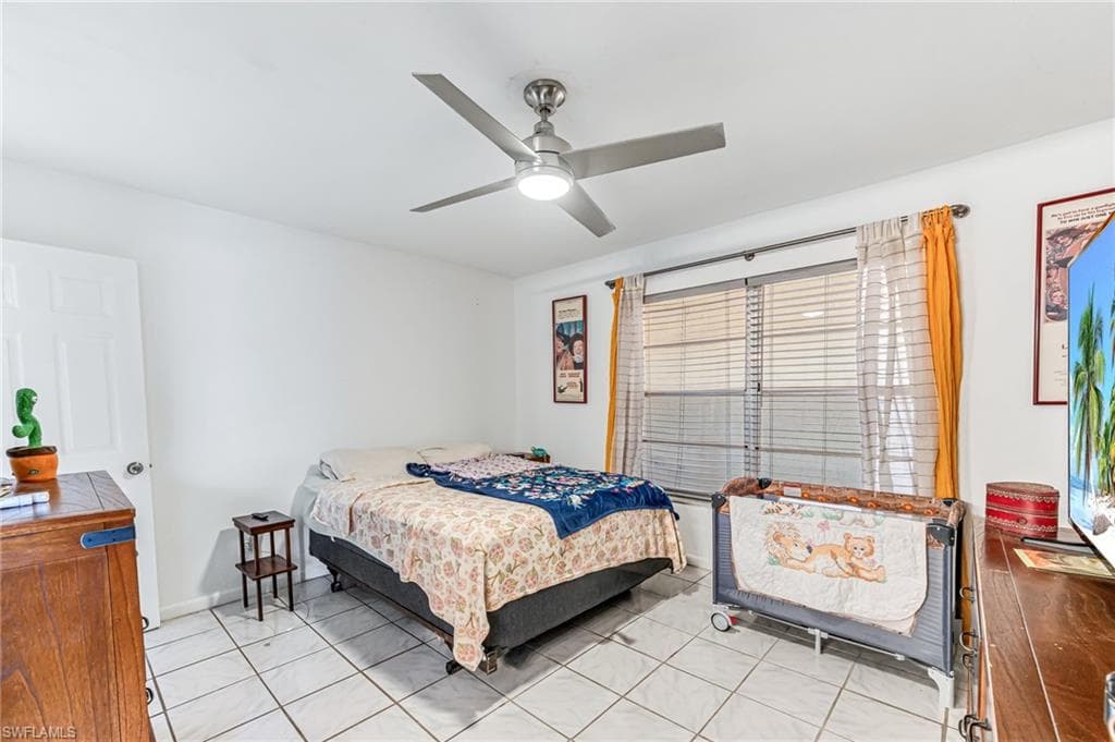 626 103rd Ave N, Naples, FL 34108-20