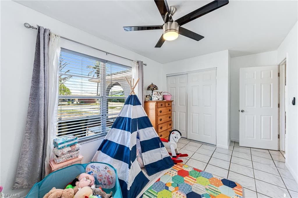626 103rd Ave N, Naples, FL 34108-25