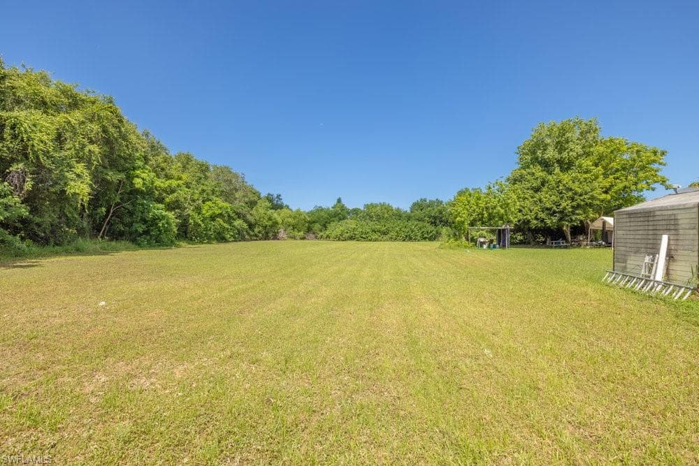6785 Yarberry Ln, Naples, FL 34109-6