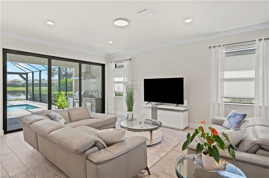 6767 Pennyroyal Dr, Naples, FL 34114-10
