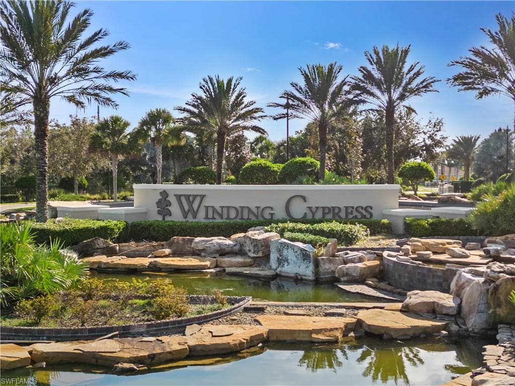 6767 Pennyroyal Dr, Naples, FL 34114-40