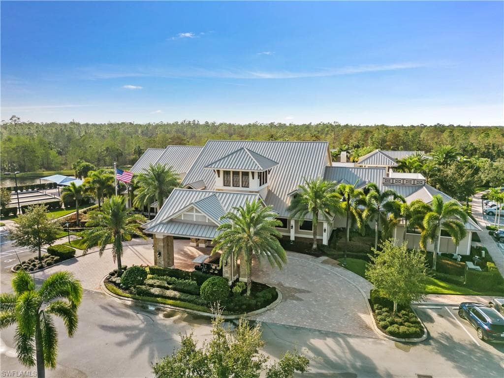 6767 Pennyroyal Dr, Naples, FL 34114-42