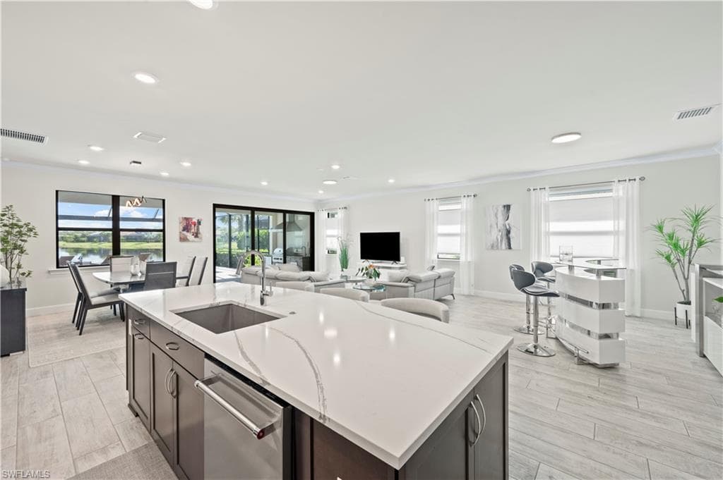 6767 Pennyroyal Dr, Naples, FL 34114-8