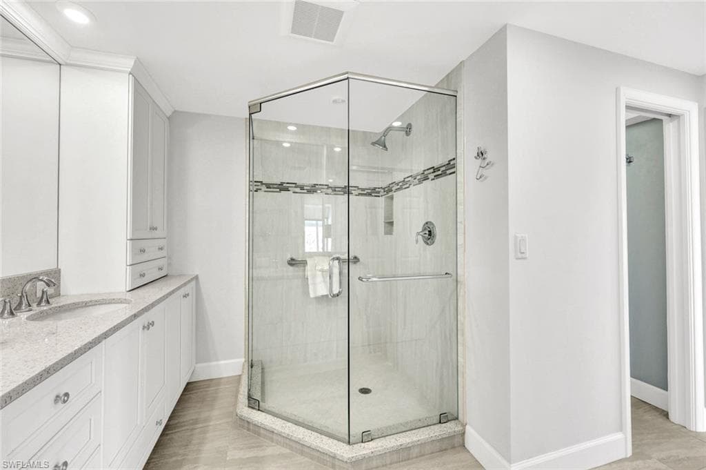 255 Park Shore Dr 3-341, Naples, FL 34103-26