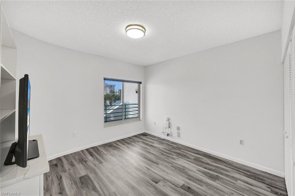 255 Park Shore Dr 3-341, Naples, FL 34103-27