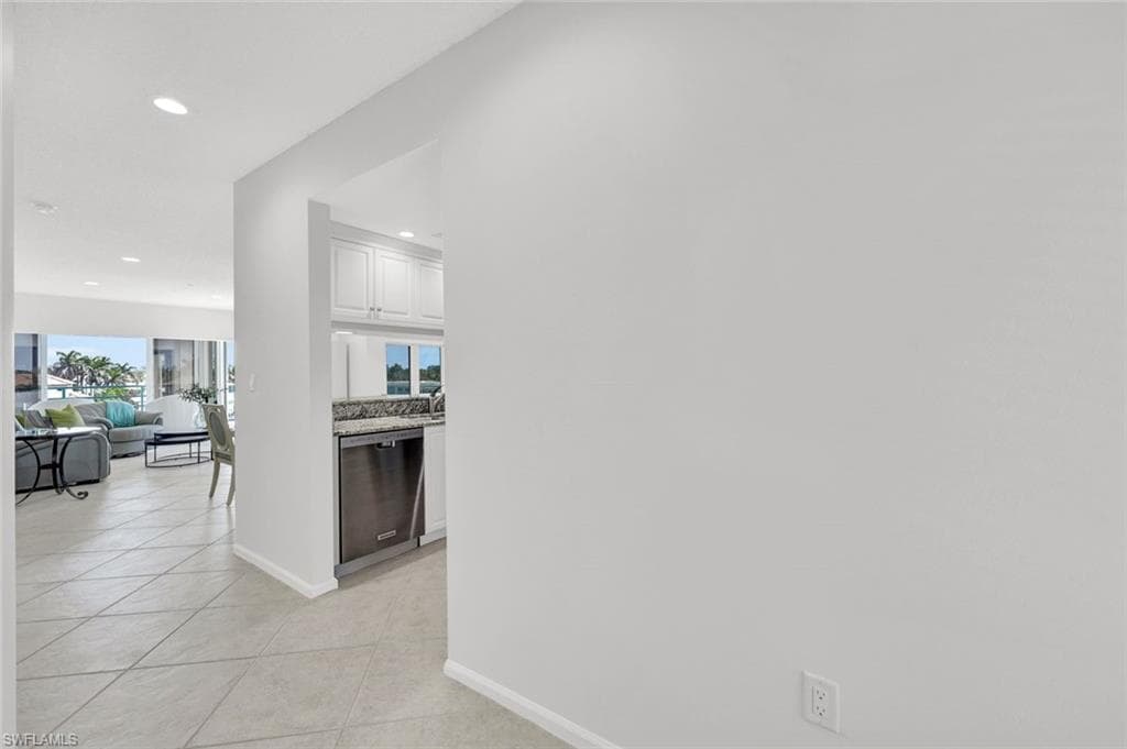 255 Park Shore Dr 3-341, Naples, FL 34103-29