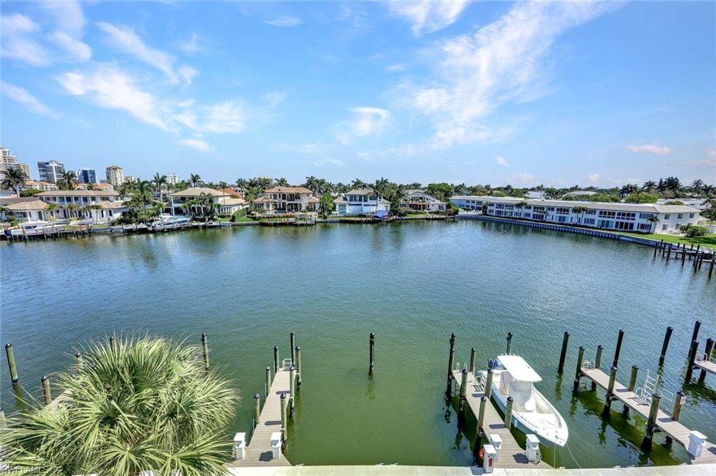 255 Park Shore Dr 3-341, Naples, FL 34103-30