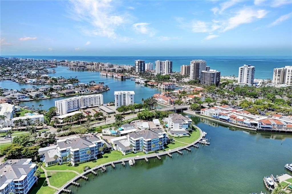 255 Park Shore Dr 3-341, Naples, FL 34103-7