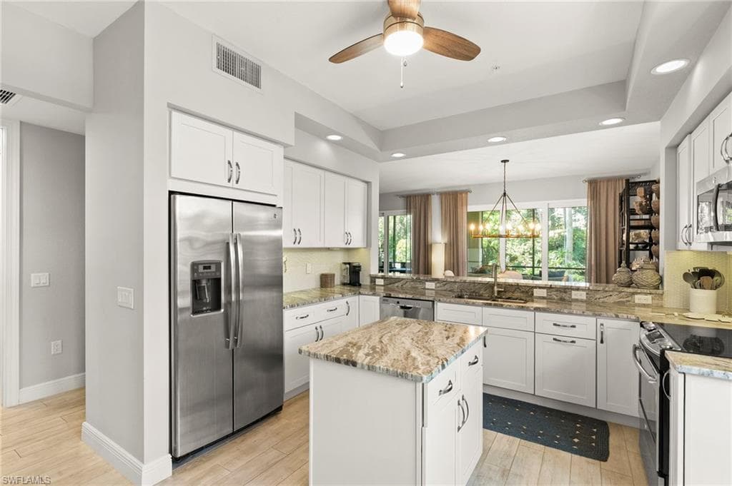 575 El Camino Real 6-102, Naples, FL 34119-19
