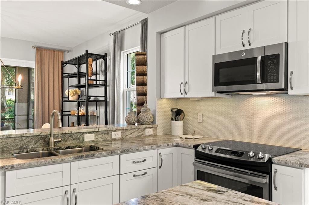 575 El Camino Real 6-102, Naples, FL 34119-21