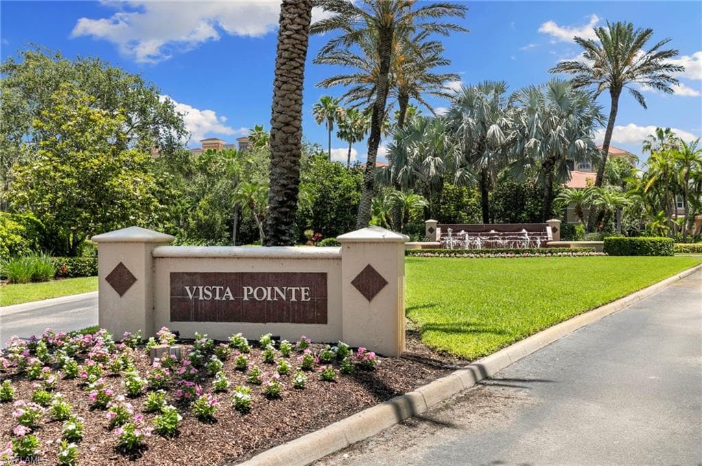 575 El Camino Real 6-102, Naples, FL 34119-43
