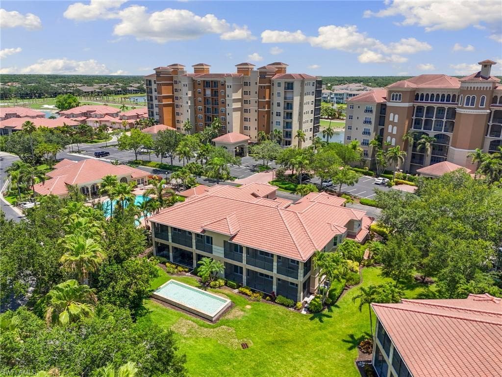 575 El Camino Real 6-102, Naples, FL 34119-47