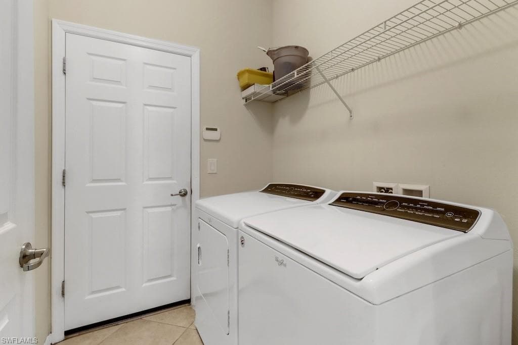 9101 Water Tupelo Rd, Fort Myers, FL 33912-15
