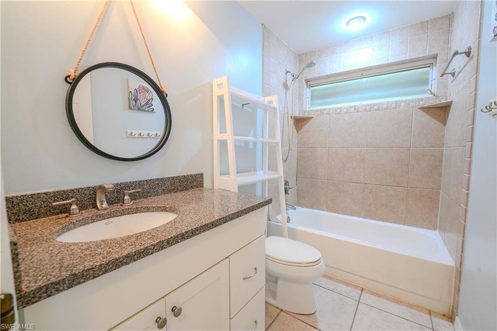 430 Saint Andrews Blvd 6, Naples, FL 34113-25