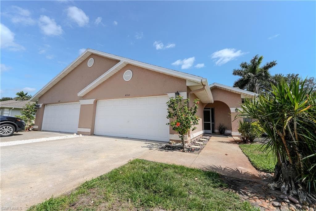 430 Saint Andrews Blvd 6, Naples, FL 34113-3